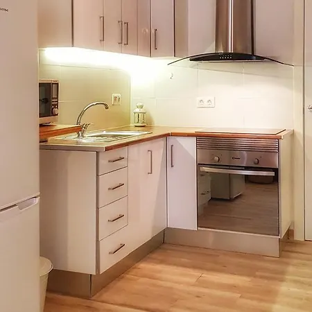 Wellrenting Plaza Nueva Apartment